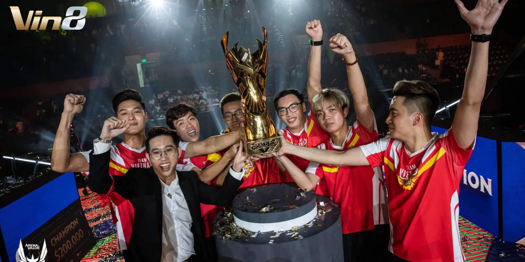 Dàn tuyển thủ xuất sắc đã giúp Team Flash chinh phục ngôi vương thế giới